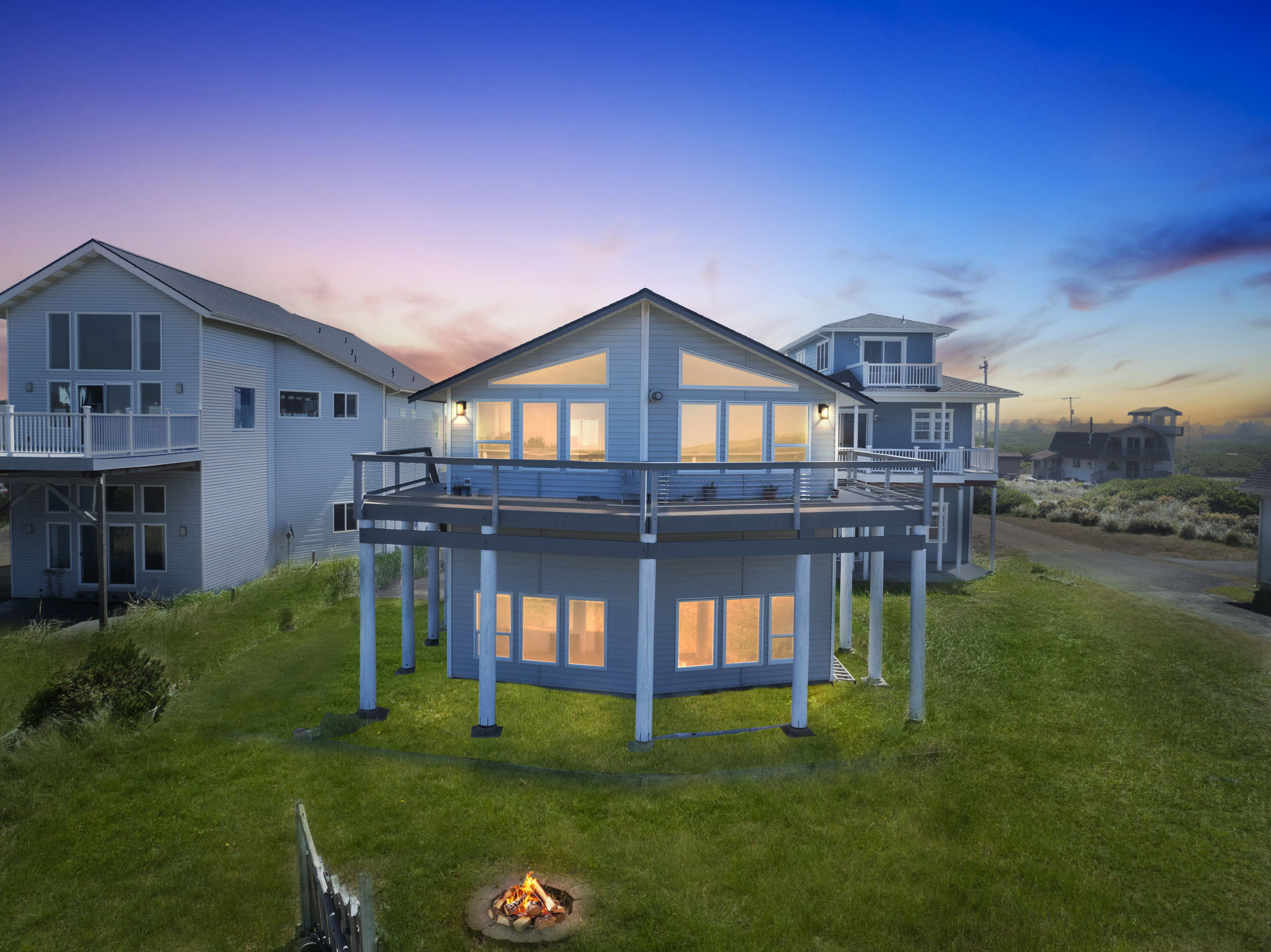 Spacious Estate at 983 S Sand Dune Ave SW Ocean Shores, WA 98569