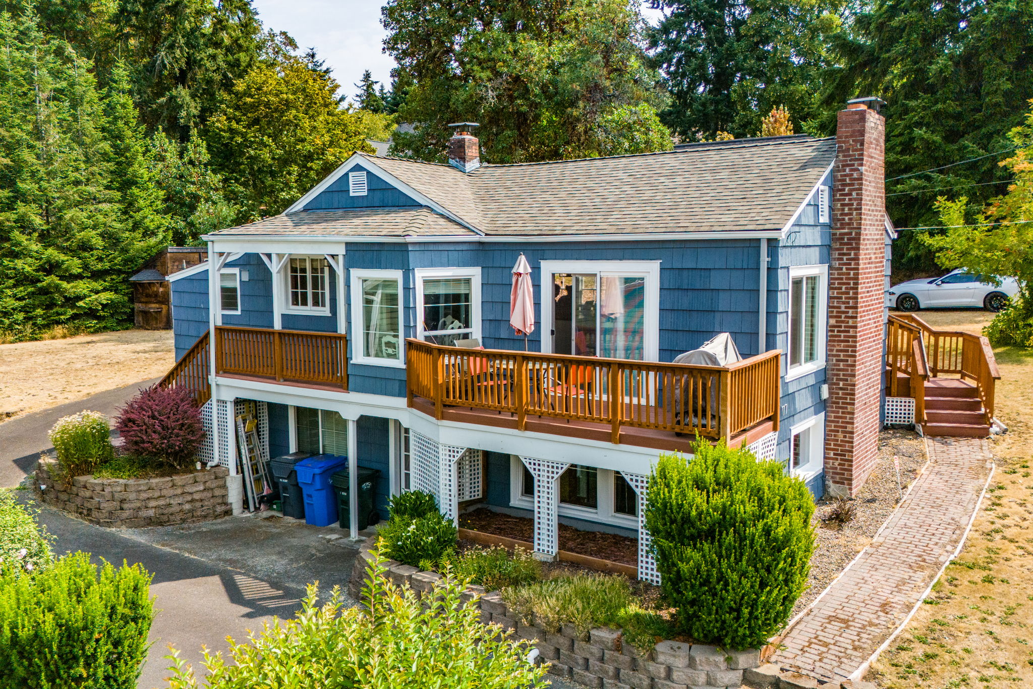 Gorgeous Listing: 117 Lake Louise Dr SW, Lakewood, WA