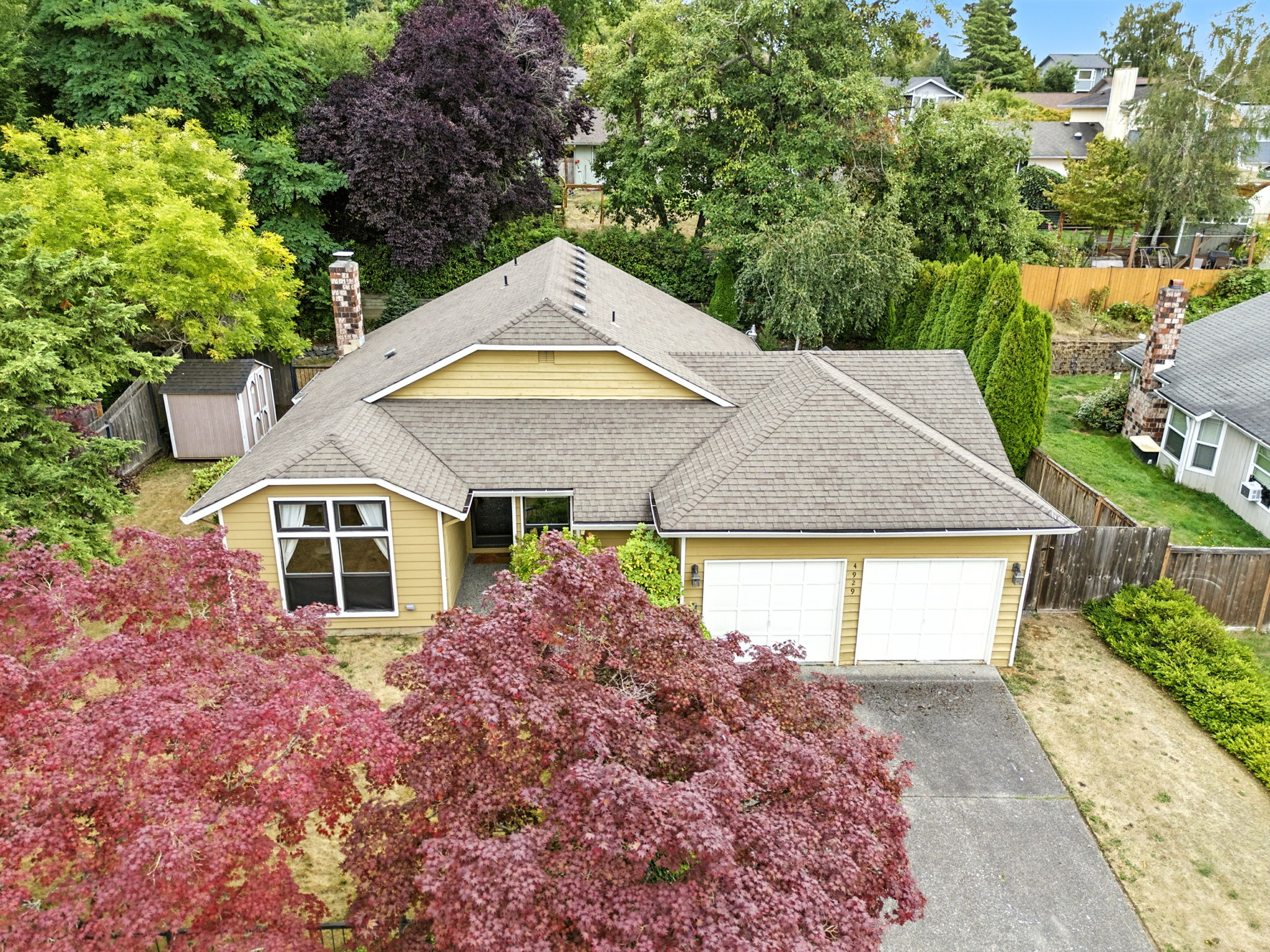 Charming Rambler at 4929 Enetai Ave NE Tacoma, WA 98422