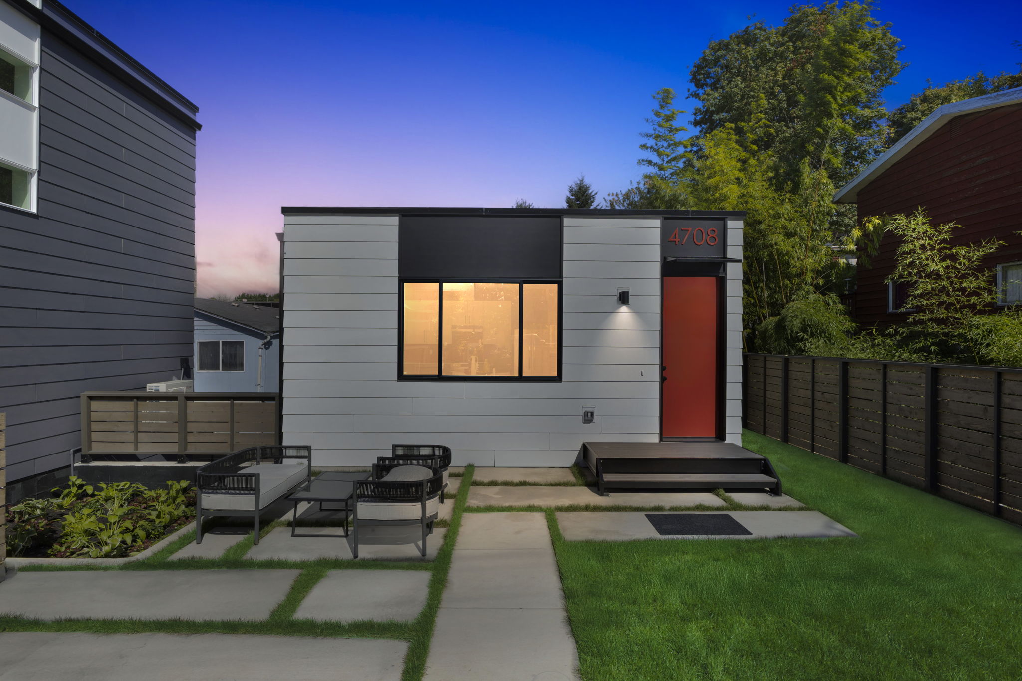 Modern Sleek at 4708 S Morgan St Seattle, WA 98118