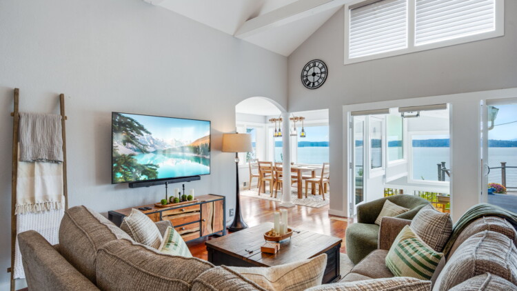 Timeless Gem at 9775 NE Shore Dr Indianola, WA 98342