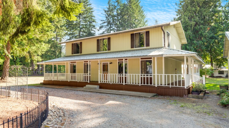 Picturesque Estate at 25624 166th St E Buckley, WA 98321