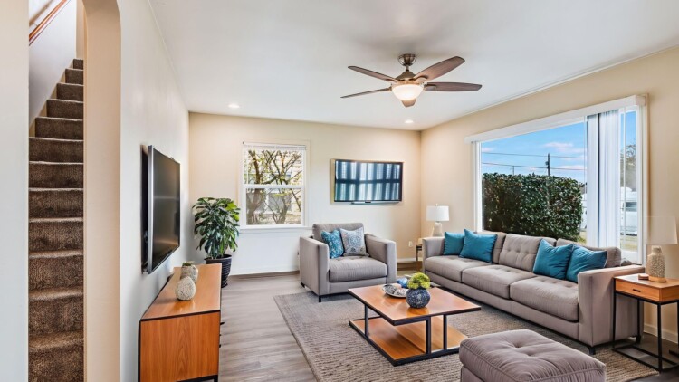 Charming Abode at 6841 S Wapato St Tacoma, WA 98409