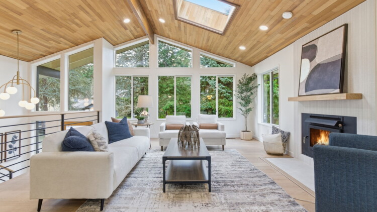 Spacious Retreat 9110 122nd Pl SE Newcastle, WA 98056