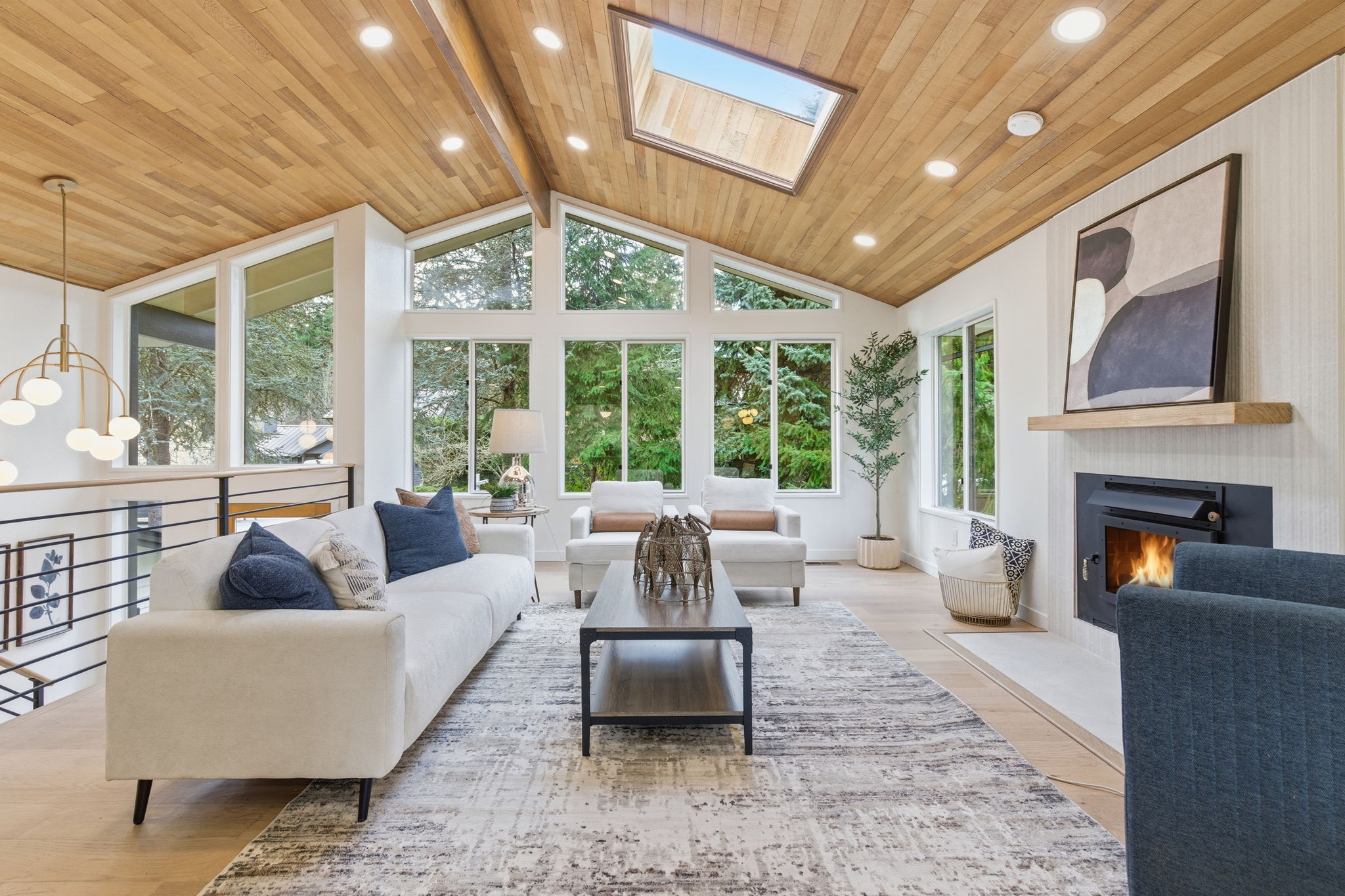 Spacious Retreat 9110 122nd Pl SE Newcastle, WA 98056