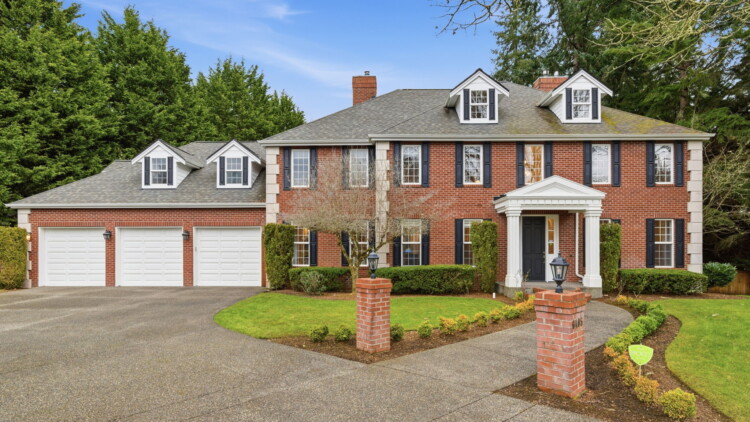 Elegant Home at 6405 84th Ave Ct W University Place, WA 98467