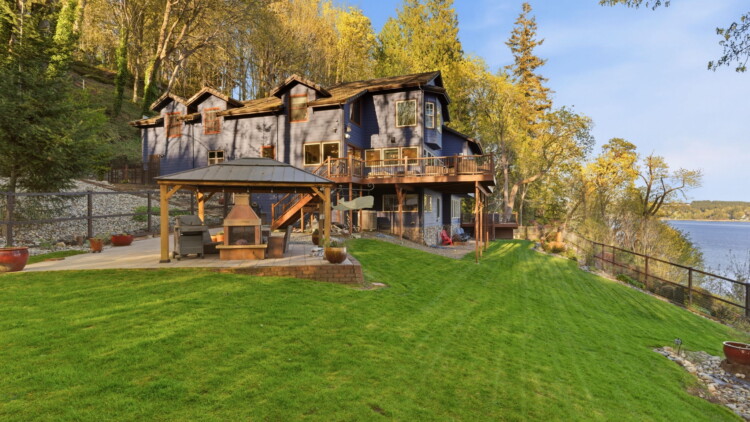 Serene retreat at 9208 128th St Ct NW Gig Harbor, WA 98329