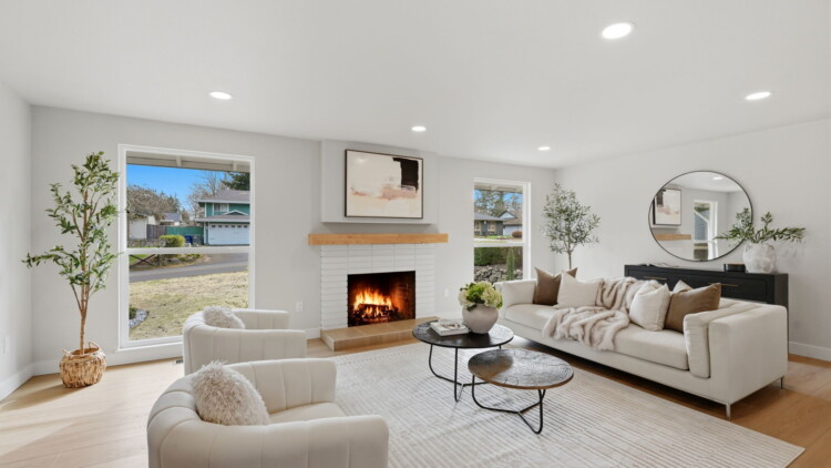 Modern retreat at 7606 91st Ave SW Lakewood, WA 98498