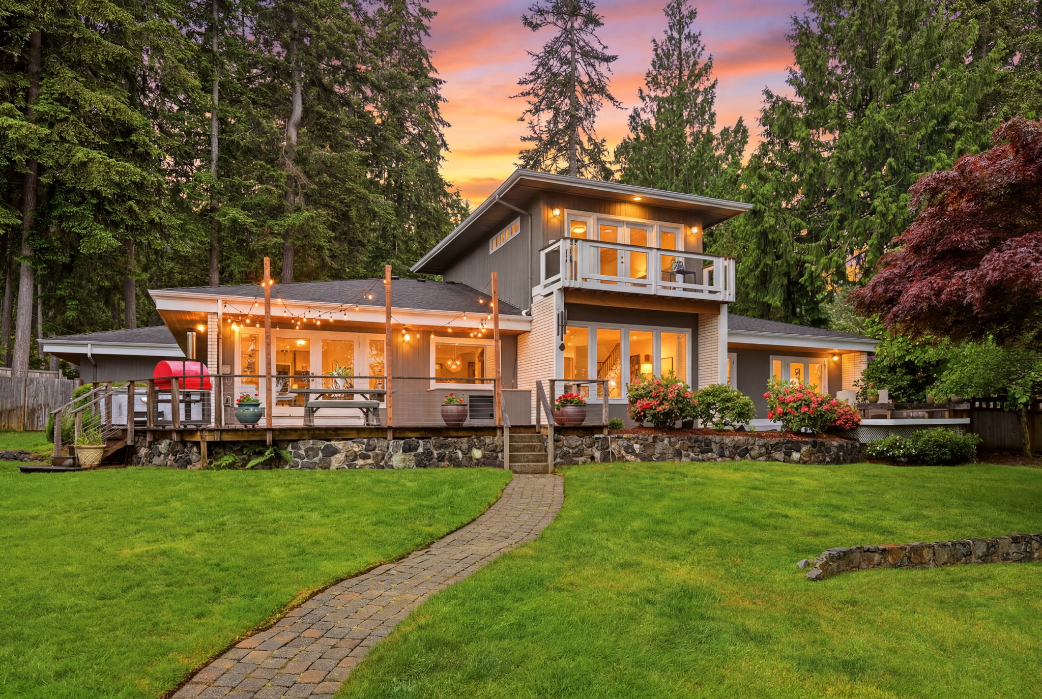 Waterfront Sanctuary at 4601 Holly Ln NW Gig Harbor