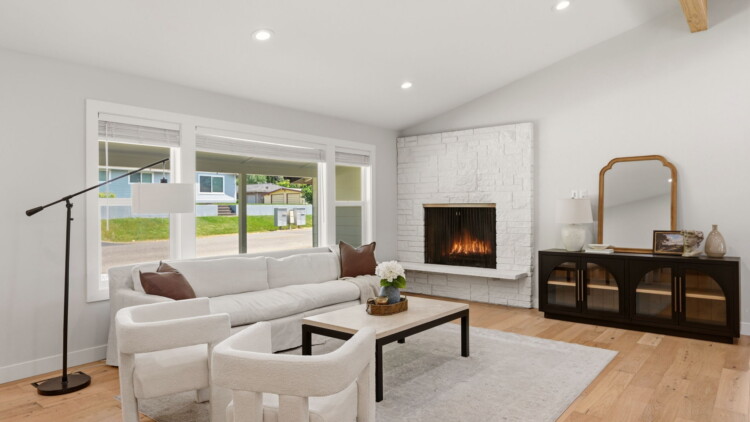 Refined Home at 707 11th Ave Milton, WA 98354
