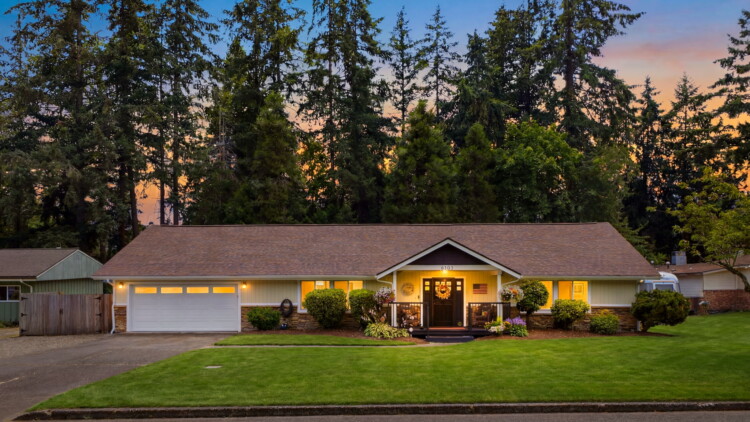 Modern Rambler at 6106 Hillcrest Dr SW Lakewood, WA 98499