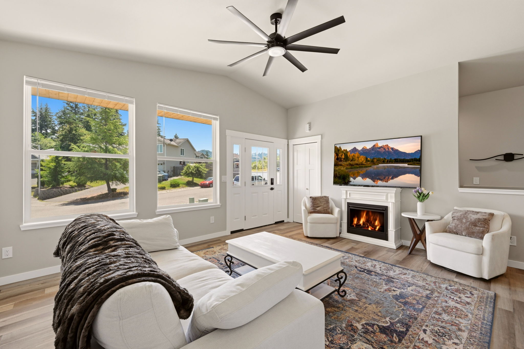 Mountain View Retreat at 254 Skylar Way Eatonville, WA 98328