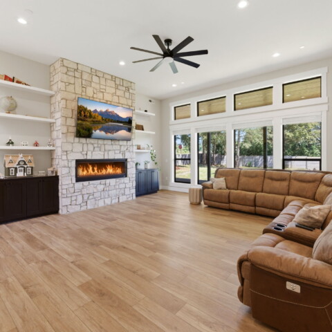 Luxury Estate at 10124 274th St E Graham, WA 98338