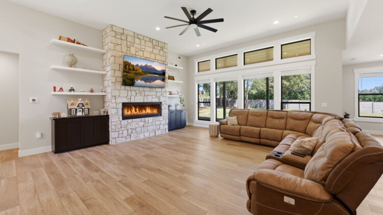 Luxury Estate at 10124 274th St E Graham, WA 98338