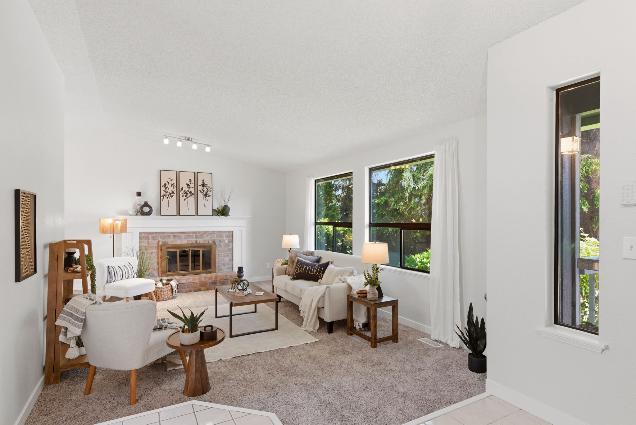 Modern Haven at 33709 28th Ave SW Federal Way, WA 98023
