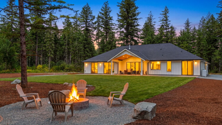 Luxury Estate at 4416 232nd St E Spanaway, WA 98387