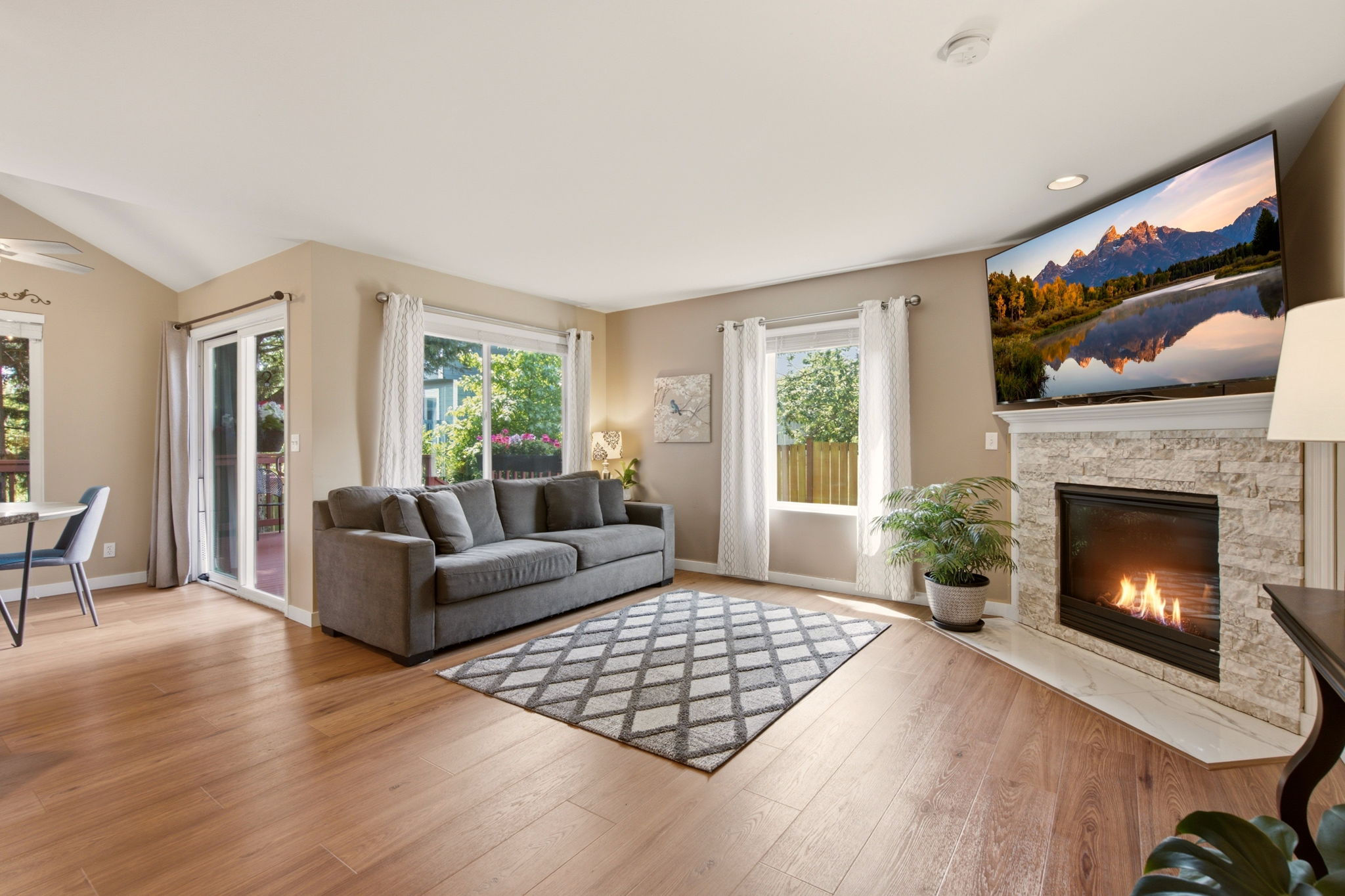 Modern Comfort at 1006 167th St SW Lynnwood, WA 98037