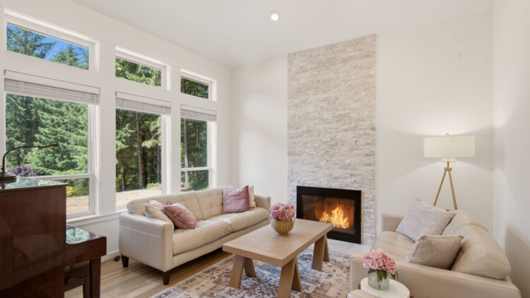 Cozy Estate at 18930 SE 263rd St Covington, WA 98042