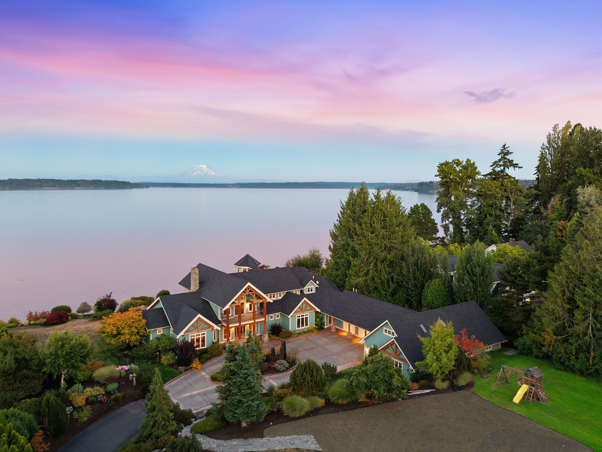 Waterfront Estate at 6943 76th Ave NE Olympia, WA 98516