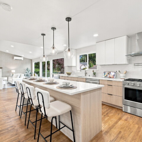 Designer Retreat at 15237 NE 3rd St Bellevue, WA 98007