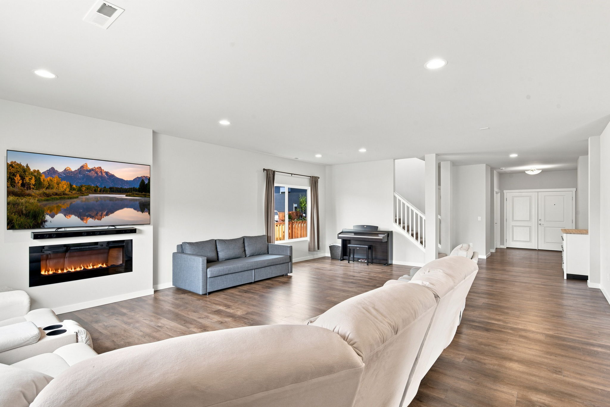 Spacious Family Retreat at 223 Hovey St Buckley, WA 98321